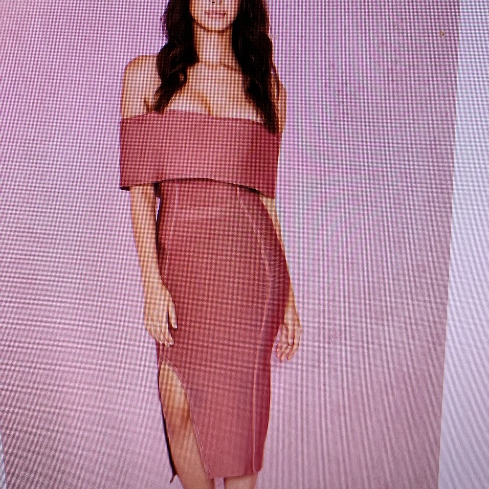 Dress - Picture 3 of 3